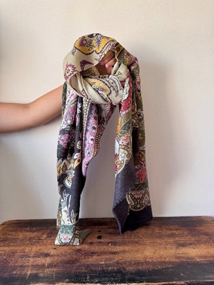 100% Fine Merino Wool Scarves – Black & Beige