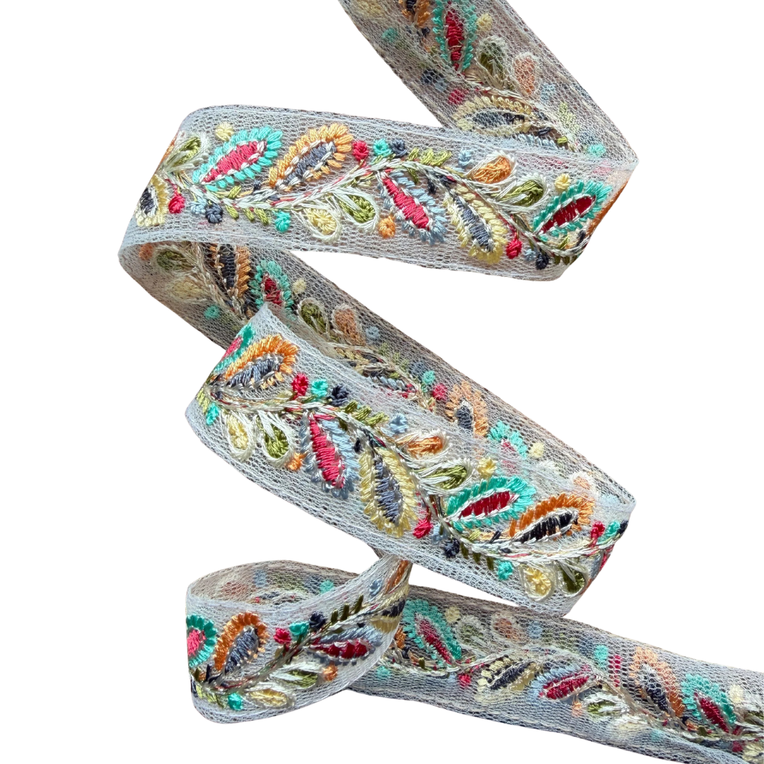 Ribbon – Colourful White