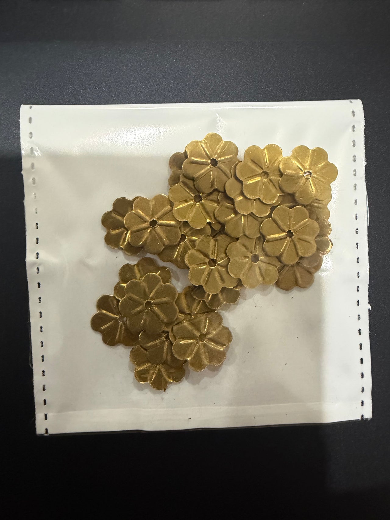 Metal Embellishments - Seven Petal Flowers