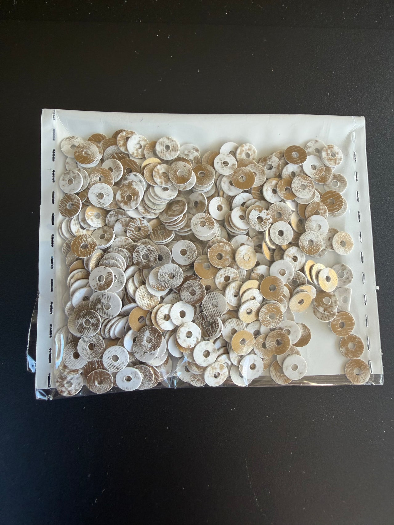 White & Gold Sequins - Round