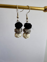 Black & White Ball Earrings – EM010