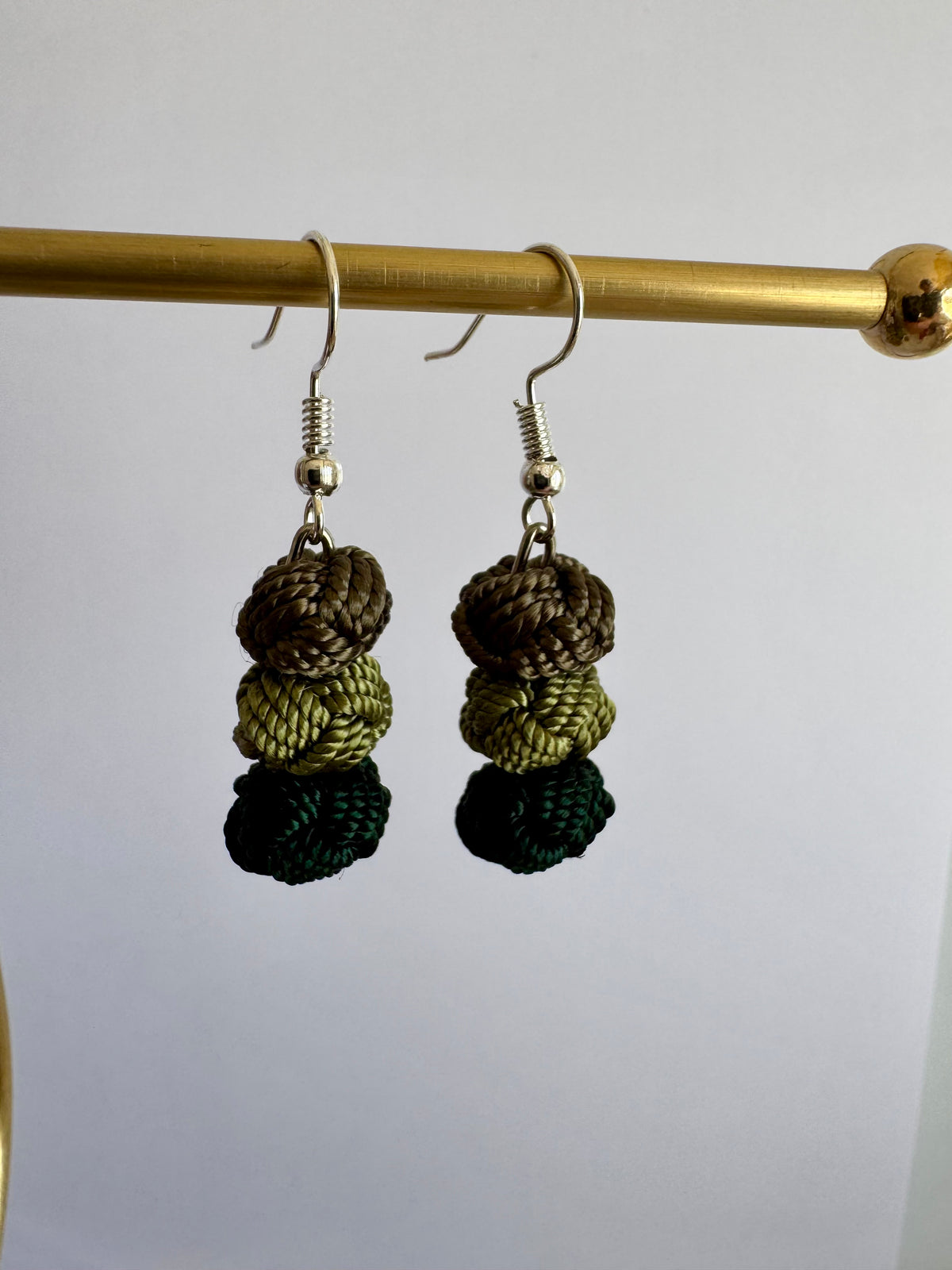 Green Ball Earrings – EM009