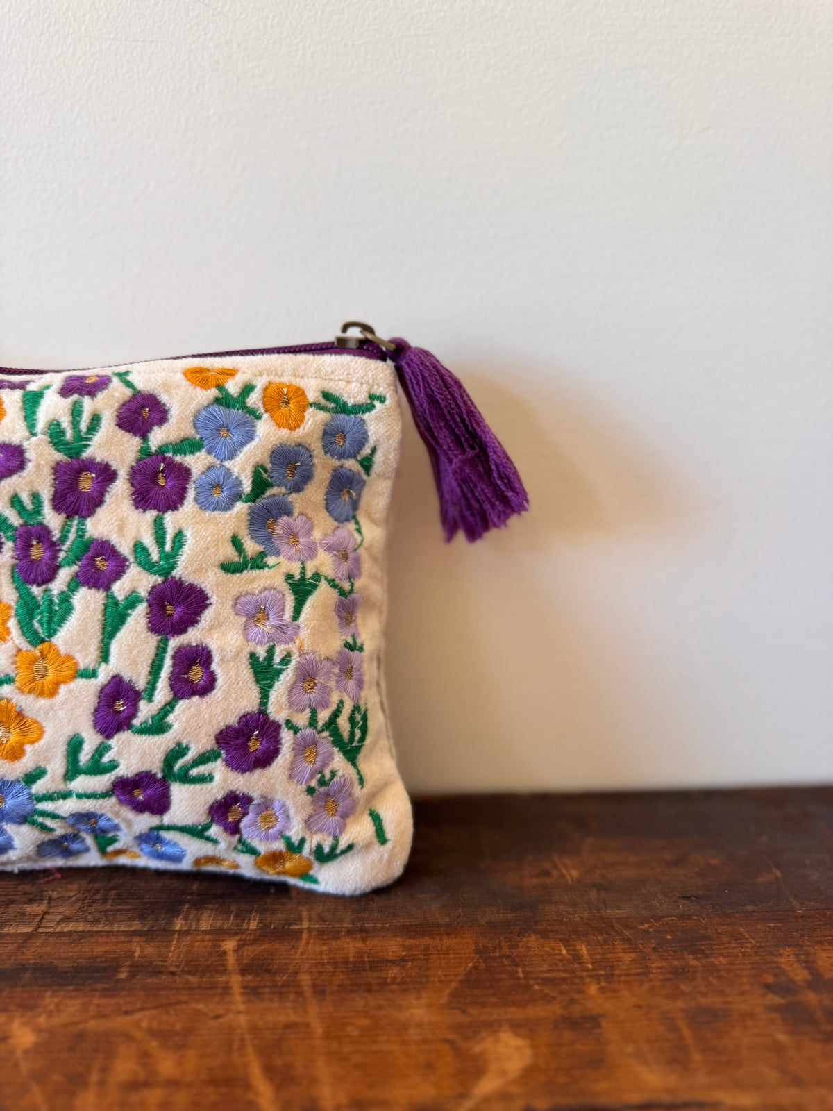 Medium Velvet Purse – White Spring Flowers