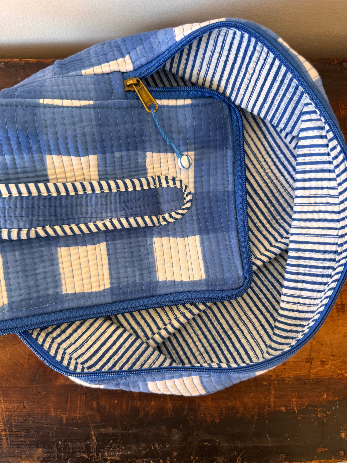 Square Makeup Bag – Blue & White Squares