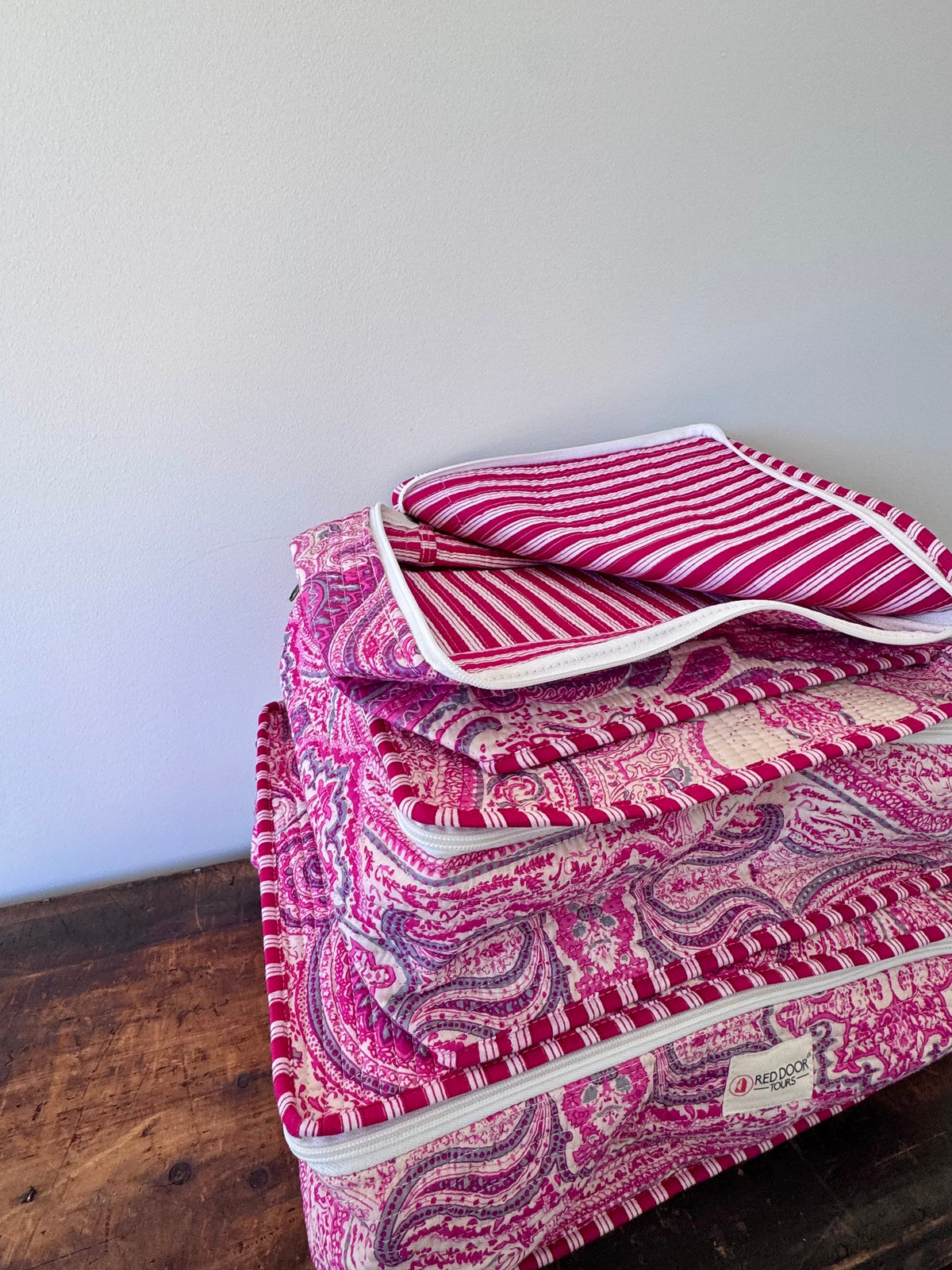 Travel Packing Cube – Set of 3 Pink Paisley