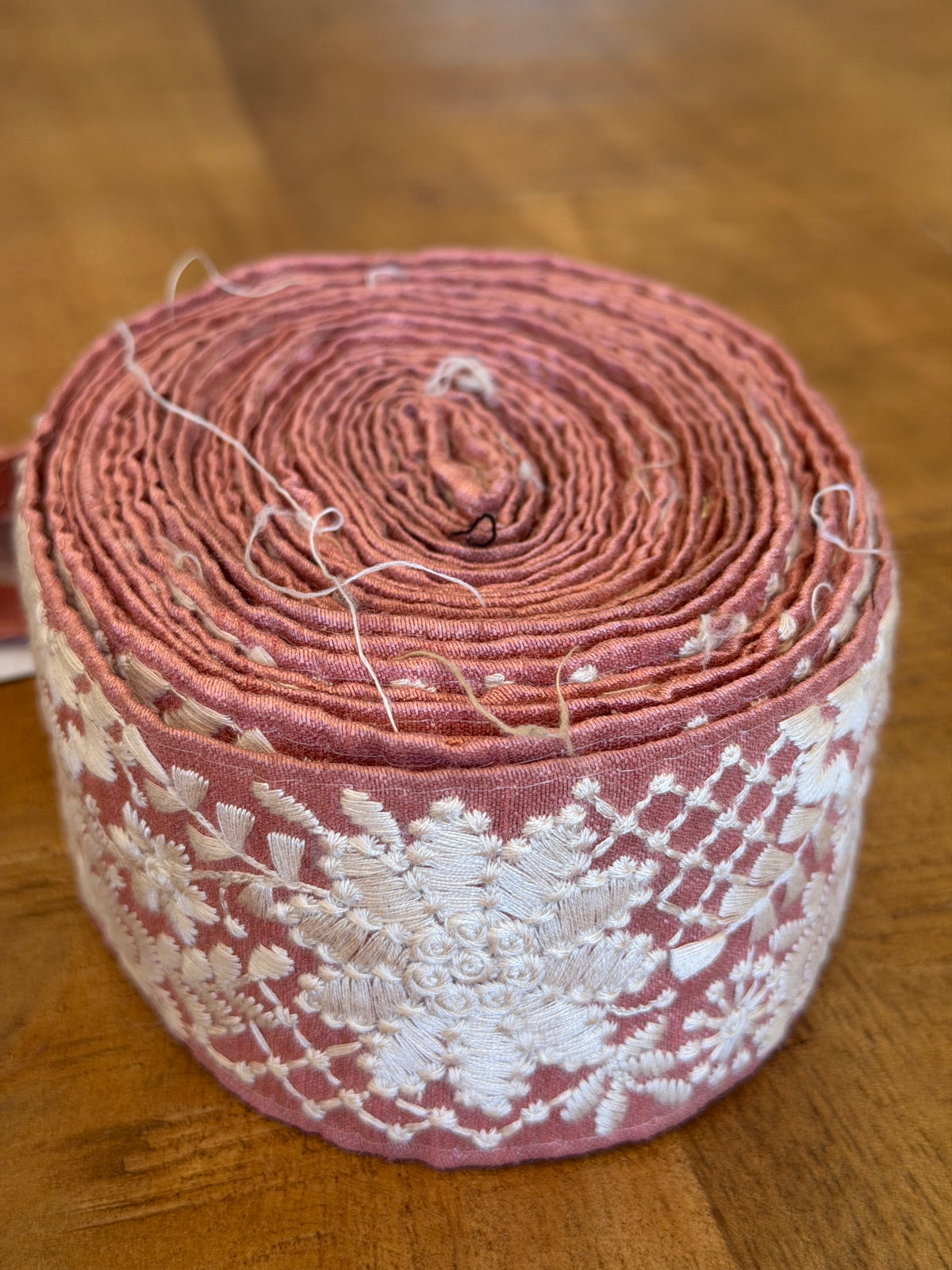Upcycled Saree Trim – Pink With White Floral