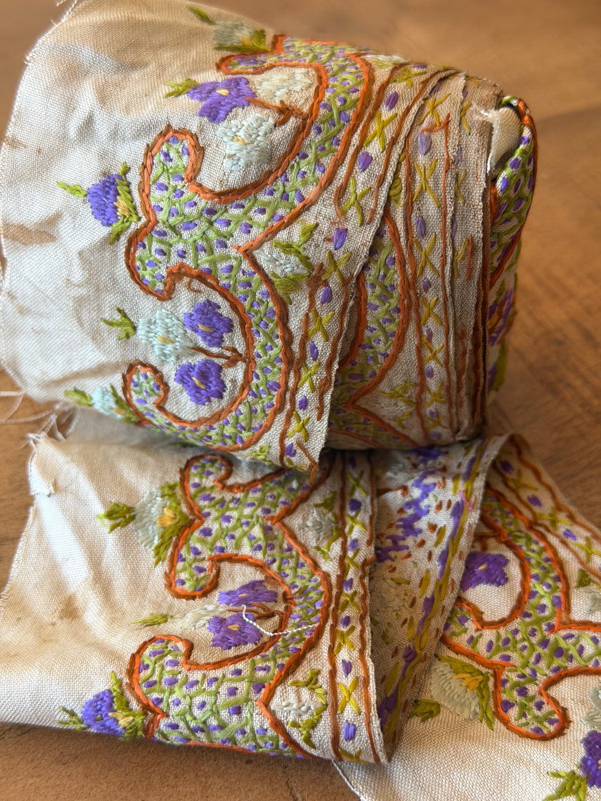 Upcyled Saree Trim – Beige & Purple Hand Stitched