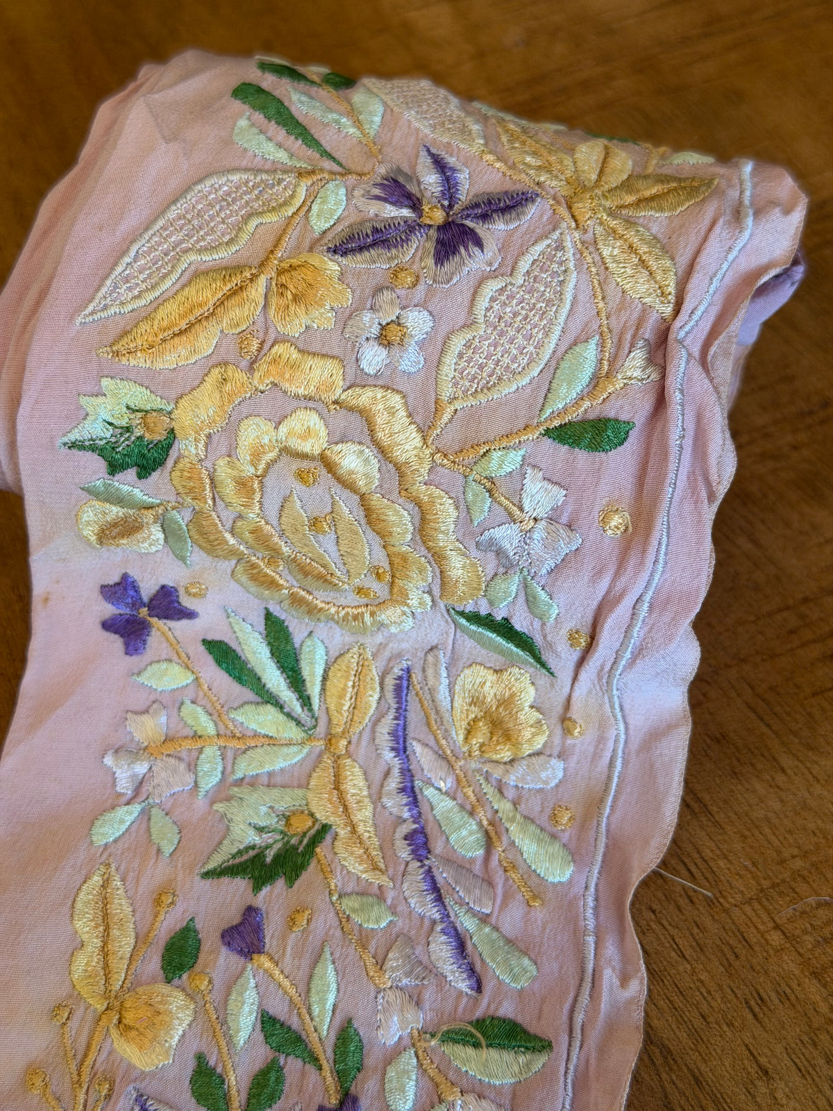 Upcyled Saree Trim – Purple & Yellow Flowers On Soft Pink